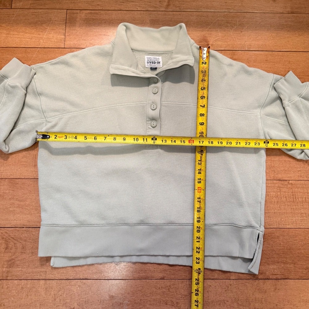 American Eagle Henley Sweatshirt Womens Small Sage Green Button Mock Neck Crop - Picture 3 of 3